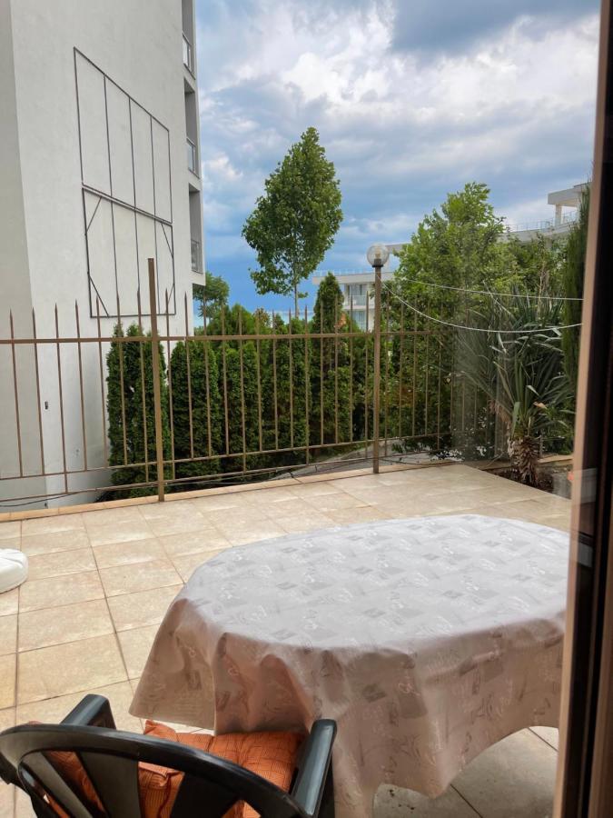 Appartamento Le Premiére Randevu Sveti Vlas Esterno foto