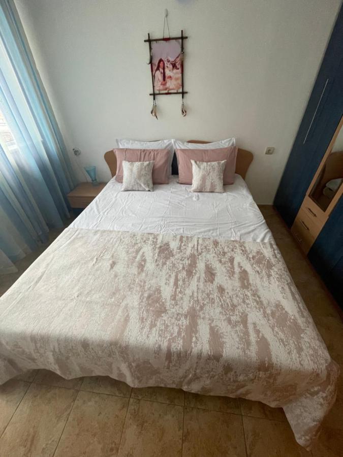 Appartamento Le Premiére Randevu Sveti Vlas Esterno foto