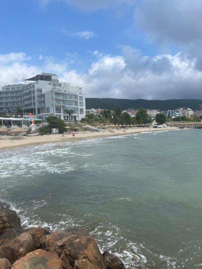 Appartamento Le Premiére Randevu Sveti Vlas Esterno foto